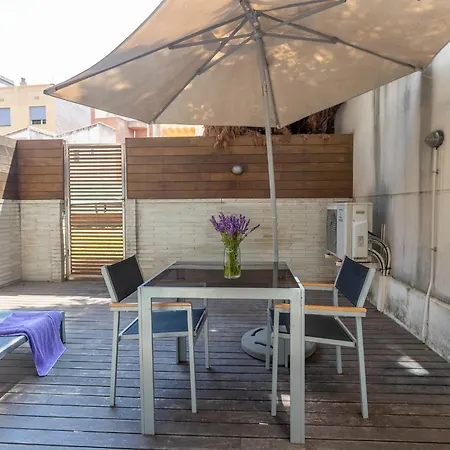My Space Emirates - Splendid With Terrace And Pool Near Park Gueell Appartamento