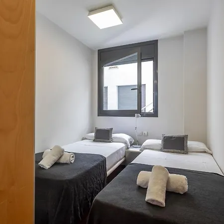 My Space Emirates - Splendid With Terrace And Pool Near Park Gueell * Barcellona