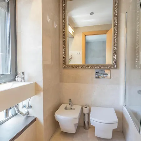 My Space Emirates - Splendid With Terrace And Pool Near Park Gueell דירה ברצלונה