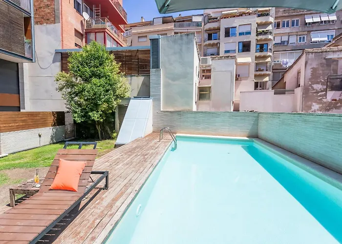 My Space Emirates - Splendid With Terrace And Pool Near Park Gueell * ברצלונה