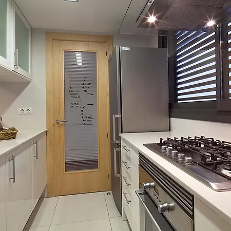 My Space Emirates - Splendid With Terrace And Pool Near Park Gueell Apartment Barcelona