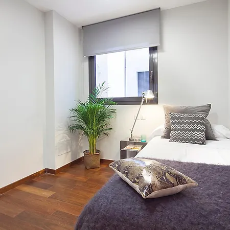 My Space Emirates - Splendid With Terrace And Pool Near Park Gueell Apartment Barcelona
