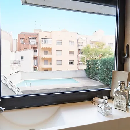 My Space Emirates - Splendid With Terrace And Pool Near Park Gueell Apartment *